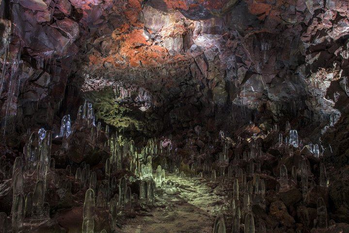 The Lava Tunnel Tour - Raufarhólshellir