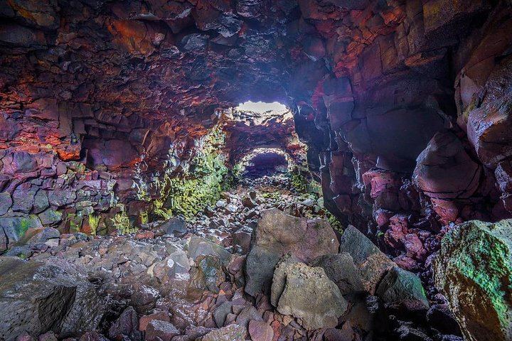 The Lava Tunnel Tour - Raufarhólshellir
