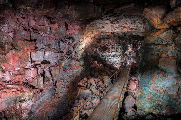 The Lava Tunnel Tour - Raufarhólshellir