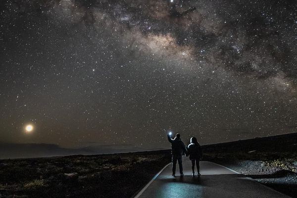 Mauna Kea Stargazing with a Free-If-Cloudy Guarantee and Milky Way Portraits