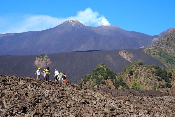 Etna by 4x4 or Minivan to 2,000 m, with a Bronte Pistachio Tasting