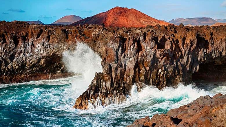 Timanfaya & Jameos del Agua Day Trip