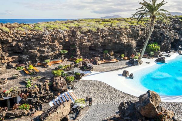 Charco de los Clicos, the Timanfaya Geysers and Jameos del Agua