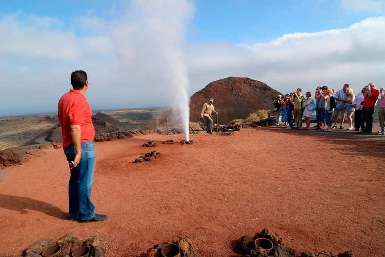 Timanfaya & Jameos del Agua Day Trip