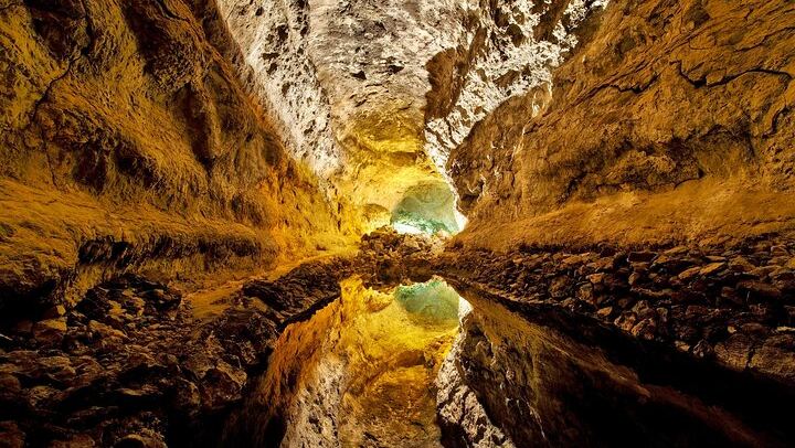 Tour of Jameos del Agua, Cueva de los Verdes and Viewpoint from the cliffs