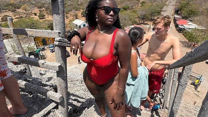 Tour to the Mud Volcano in Cartagena with Lunch