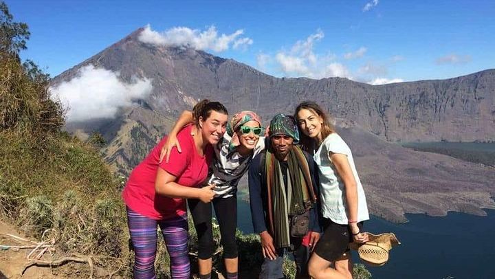 Trekking Rinjani Volcano To Crater Rim Senaru 2D-1N Private - Syam Trekker