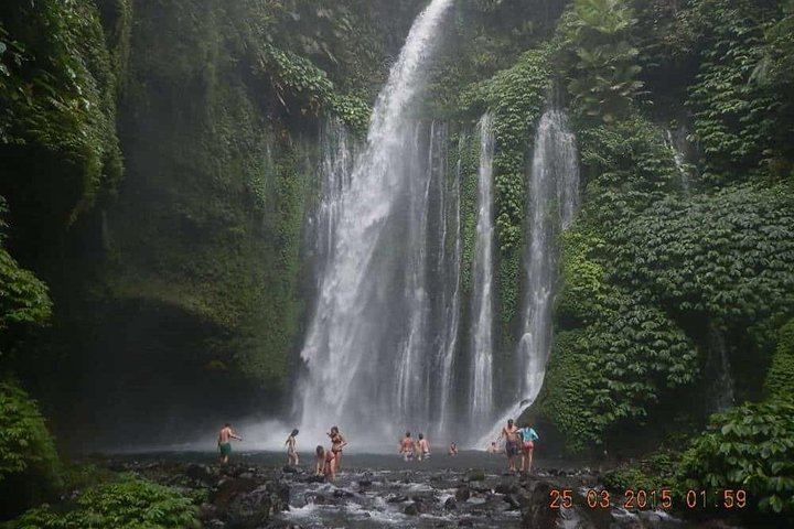 Trekking Rinjani Volcano To Crater Rim Senaru 2D-1N Private - Syam Trekker