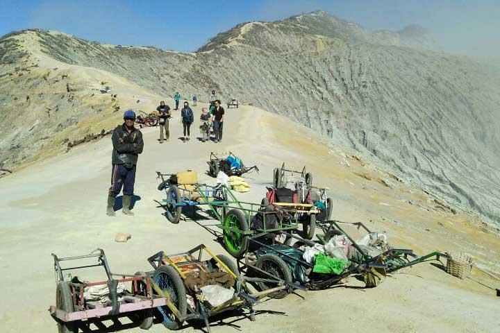 Trolleys at mount Ijen