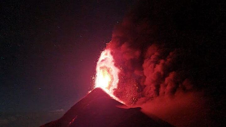 Two day hiking tour to the Acatenango Volcano