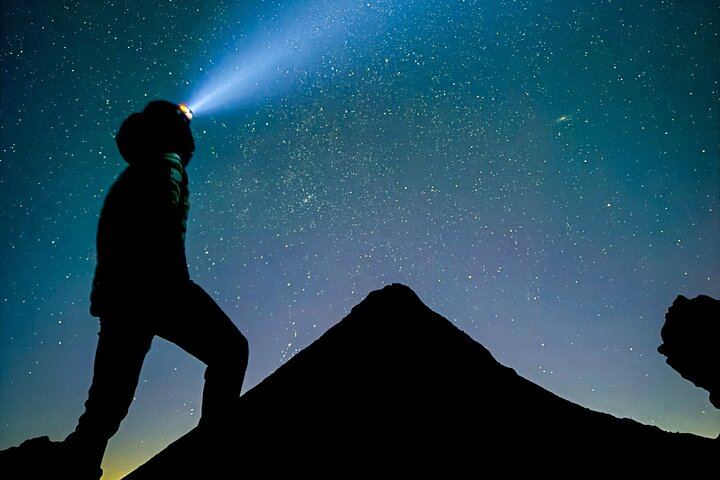 Under the stars, heading to the top of Pico.