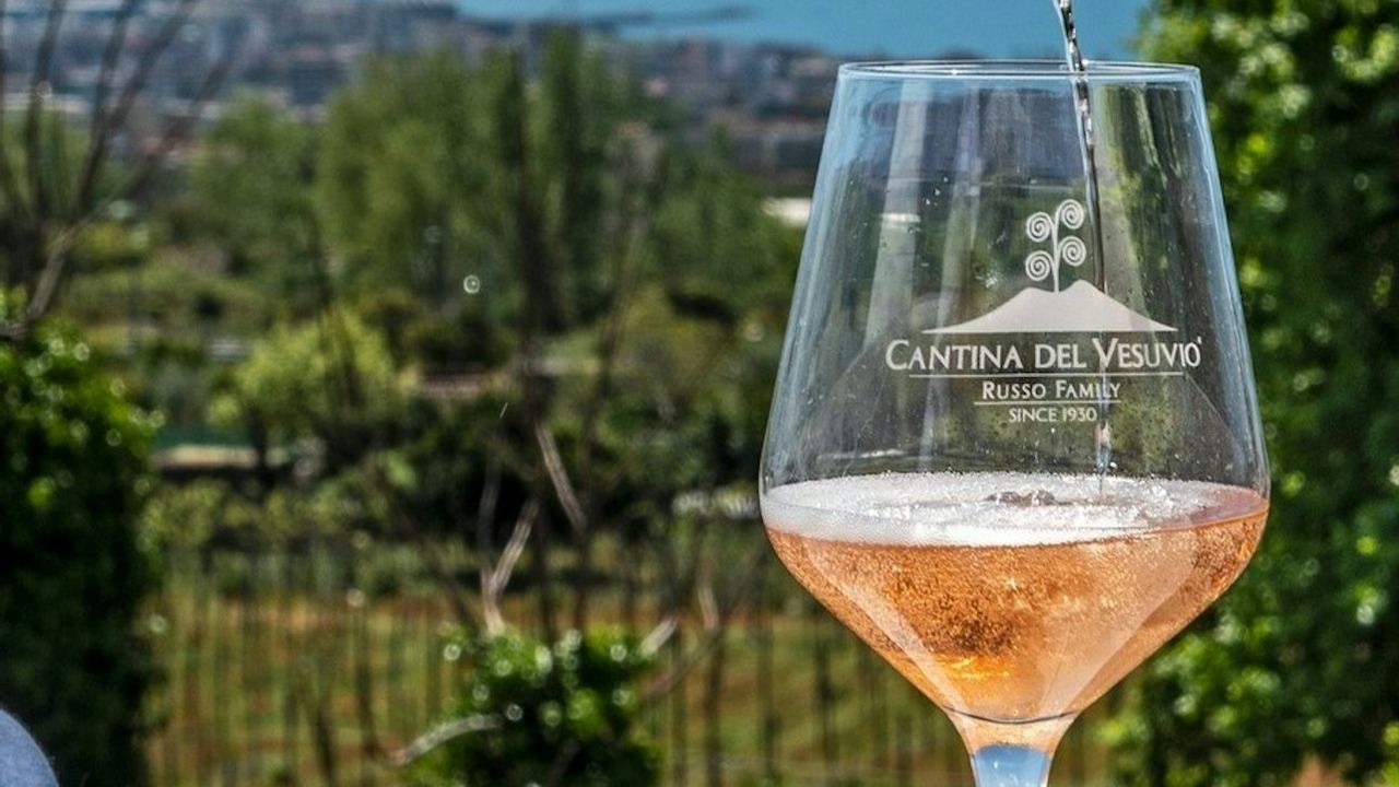 Vino, Cucina e Territorio: Lacryma Christi Under Vesuvius
