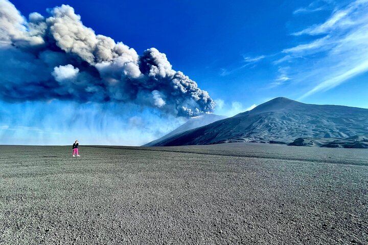 View of the explosions at the South East crater from an altitude of 2800 meters