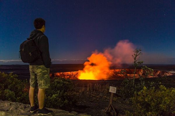 Big Island Twilight: Kona Coffee, Black Sand, the Thurston Tube and Stars
