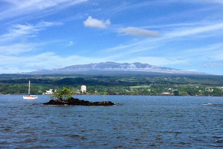 Views of Hilo Bay and Mauna Kea
