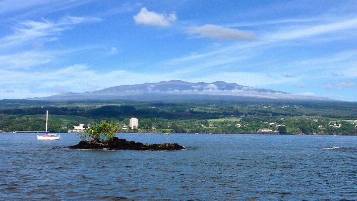 Views of Hilo Bay and Mauna Kea