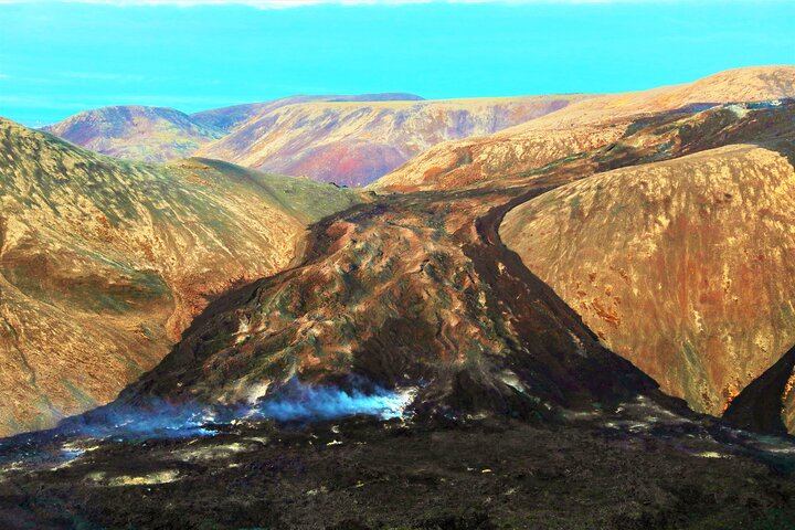 Volcano Eruption Site Hike & Reykjanes Tour from Reykjavik