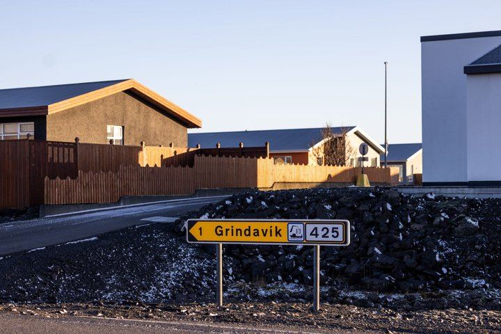 Volcano Hike and Grindavík Visit from Reykjavik