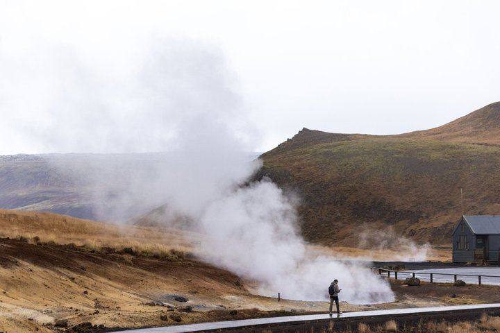 Volcano Hike and Grindavík Visit from Reykjavik