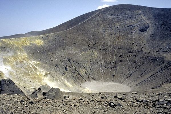 Vulcano, Lipari and Stromboli in One Day by Fast Boat