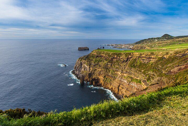 Western coastline in Ponta do Escalvado