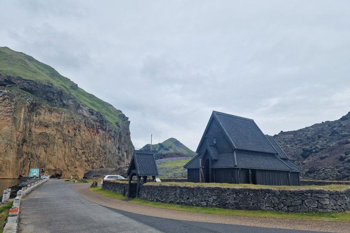 Westman Islands Volcano and World Largest Puffin Colony Tour