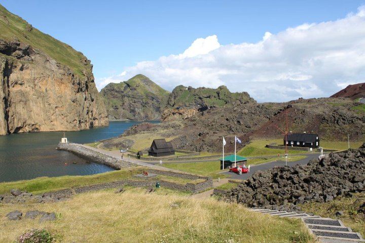 Westman Islands Volcano and World Largest Puffin Colony Tour