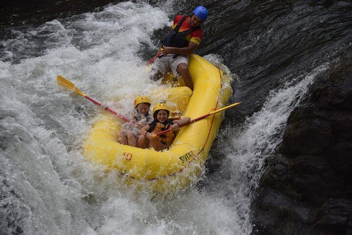 White Water Rafting: Class III and IV on The Tenorio River