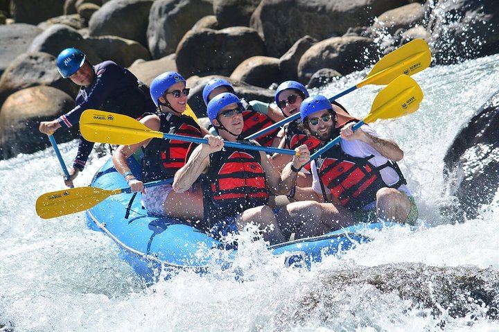 White Water River Rafting Class III-IV from La Fortuna-Arenal