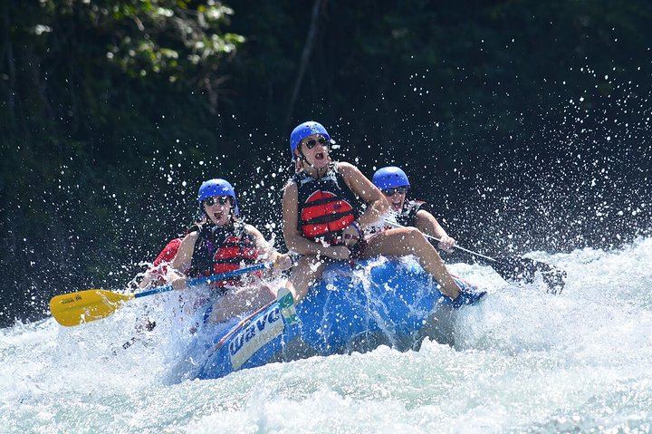 White Water River Rafting Class III-IV from La Fortuna-Arenal