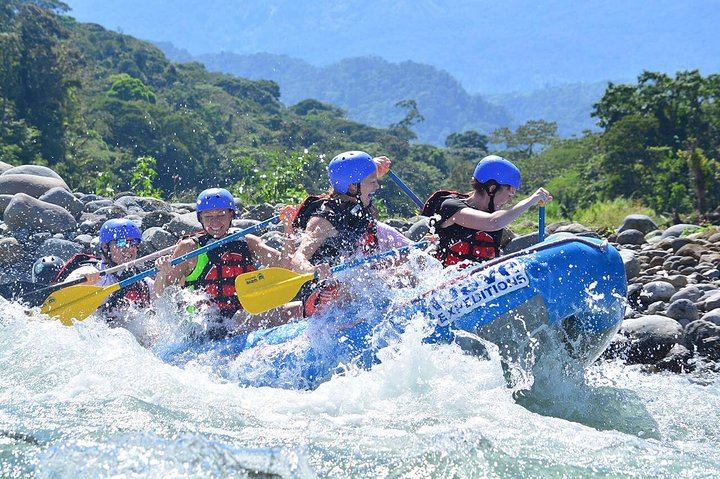 White Water River Rafting Class III-IV from La Fortuna-Arenal