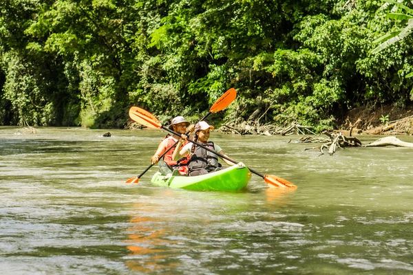 Peñas Blancas by Kayak: Crocodiles, Basilisks and Tita Yolanda's Kitchen