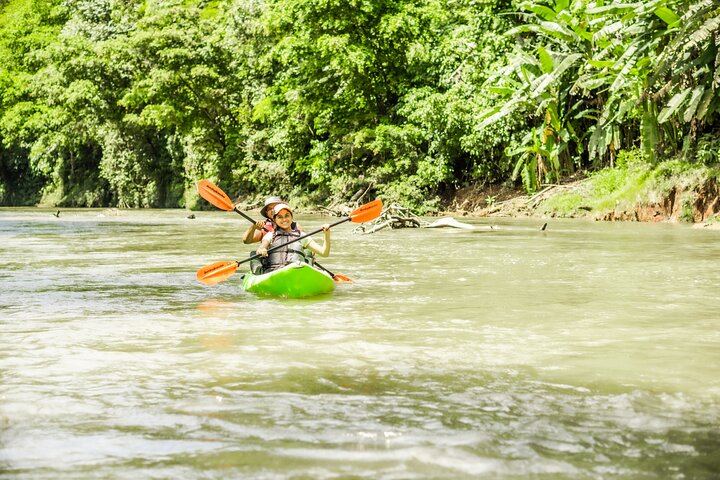 Wildlife Safari Float by Kayak in Peñas Blancas River from Arenal