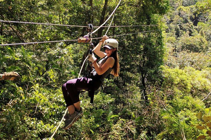 ziplinine safe pure adrenaline and fun at Rincón de la Vieja Volcano.